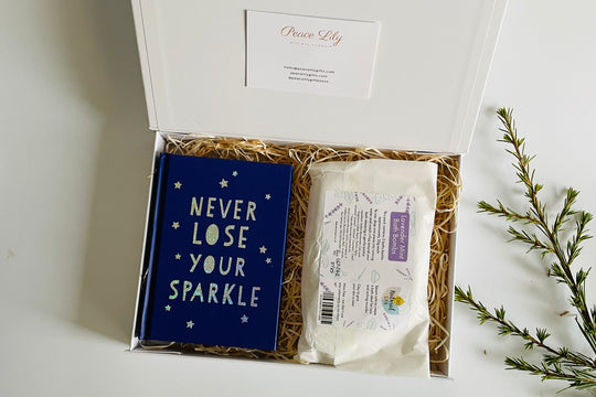 Inspo Book and Bath Bomb Gift Set