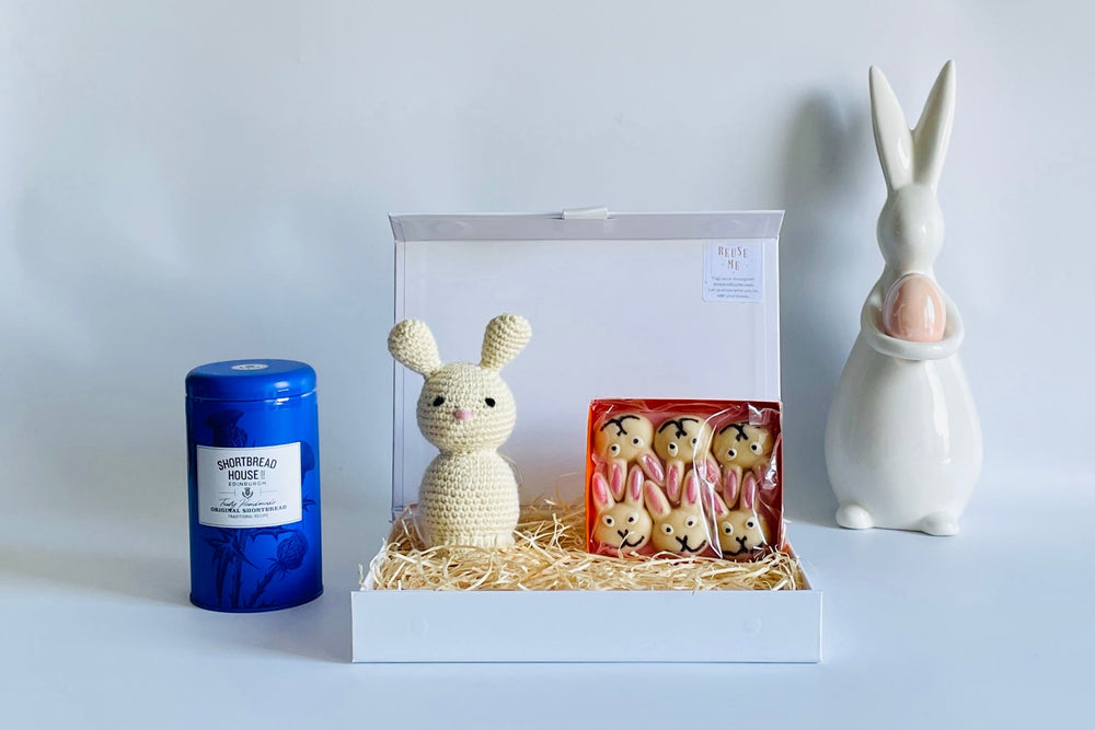 Hoppy Bunnies and Shortbread Biscuit Gift