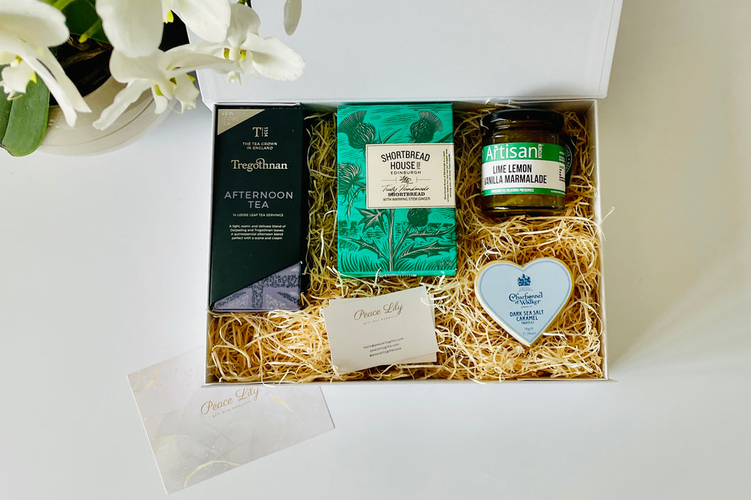 Tea & Shortbread Gift Set