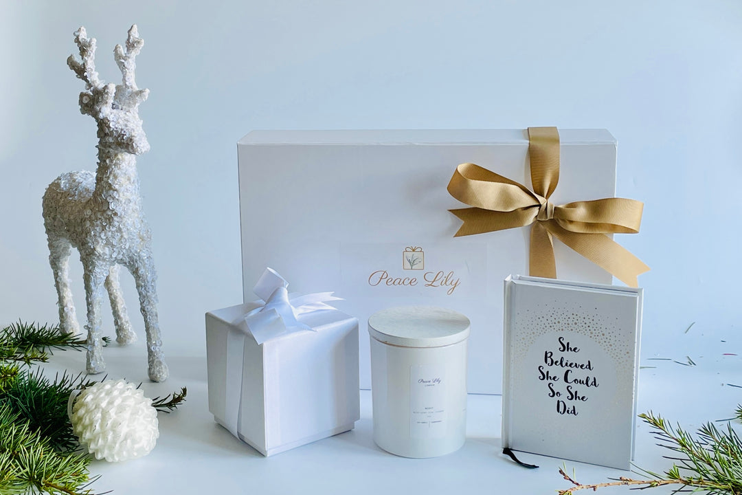 Christmas Inspiring Book and Scented Candle Gift Set