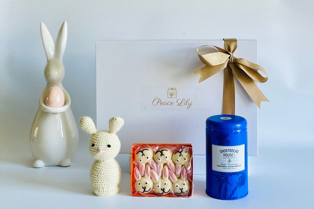 Hoppy Bunnies and Shortbread Biscuit Gift