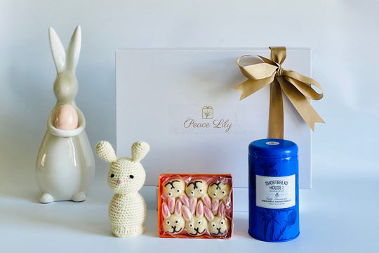 Hoppy Bunnies and Shortbread Biscuit Gift