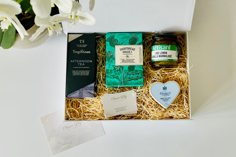 Tea & Shortbread Gift Set